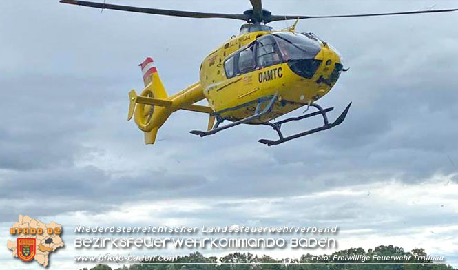 20230829 Schwerer Verkehrsunfall auf der B16 Trumau fordert 2 Verletzte Foto: Freiwillige Feuerwehr Trumau 20230829 Schwerer Verkehrsunfall auf der B16 Trumau fordert 2 Verletzte Foto: Freiwillige Feuerwehr Trumau