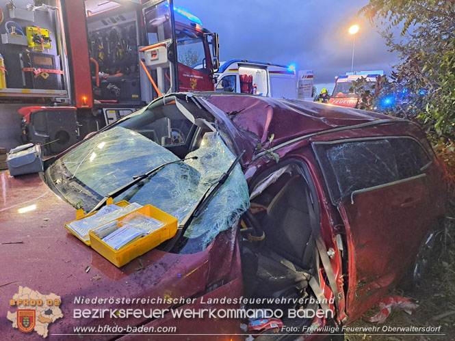 20230830 Verkehrsunfall auf der L157 Tattendorf - Oeynhausen Foto: Freiwillige Feuerwehr Oberwaltersdorf 20230830 Verkehrsunfall auf der L157 Tattendorf - Oeynhausen Foto: Freiwillige Feuerwehr Oberwaltersdorf