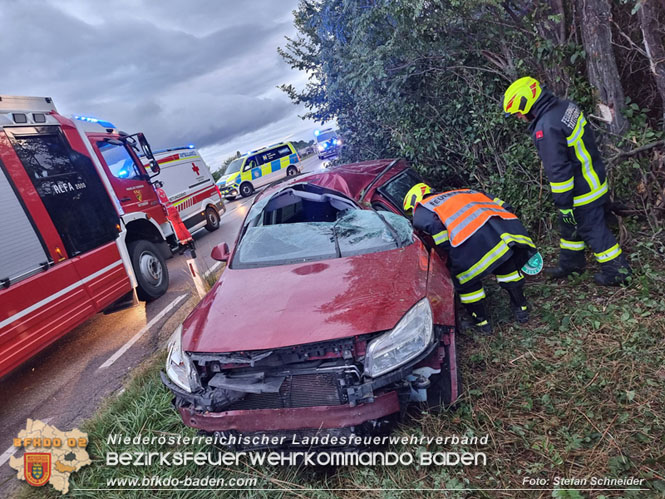 20230830 Verkehrsunfall auf der L157 Tattendorf - Oeynhausen  Foto: Stefan Schneider BFKDO BADEN