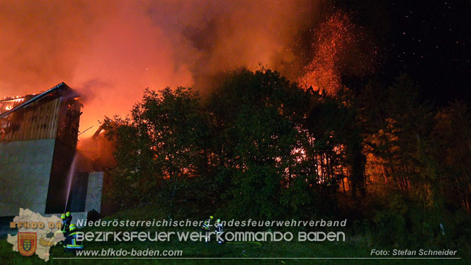 20231007_Grobrand in Heizungsanlage von Hhnerstall in Schwarzensee/Neuhaus  Foto: Stefan Schneider BFK Baden