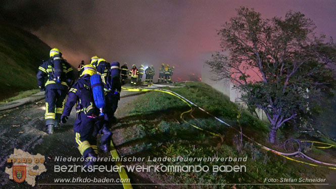 20231007_Grobrand in Heizungsanlage von Hhnerstall in Schwarzensee/Neuhaus  Foto: Stefan Schneider BFK Baden