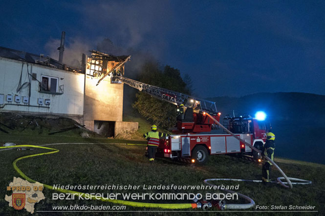 20231007_Grobrand in Heizungsanlage von Hhnerstall in Schwarzensee/Neuhaus  Foto: Stefan Schneider BFK Baden