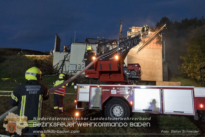 20231007_Grobrand in Heizungsanlage von Hhnerstall in Schwarzensee/Neuhaus  Foto: Stefan Schneider BFK Baden