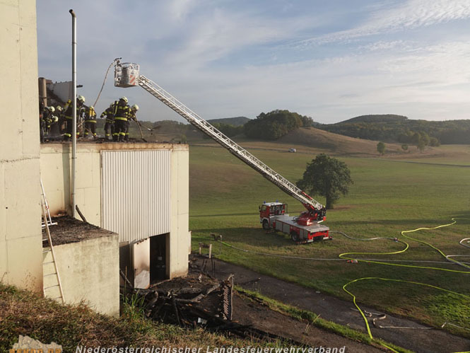 20231007_Grobrand in Heizungsanlage von Hhnerstall in Schwarzensee/Neuhaus  Foto: Stefan Schneider BFK Baden