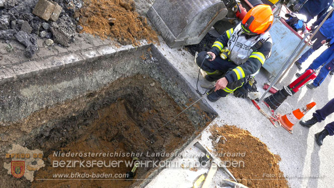 20231121 Erdgasleitung bei Tiefbauarbeiten in Tattendorf beschdigt  Foto: Stefan Schneider BFKDO BADEN