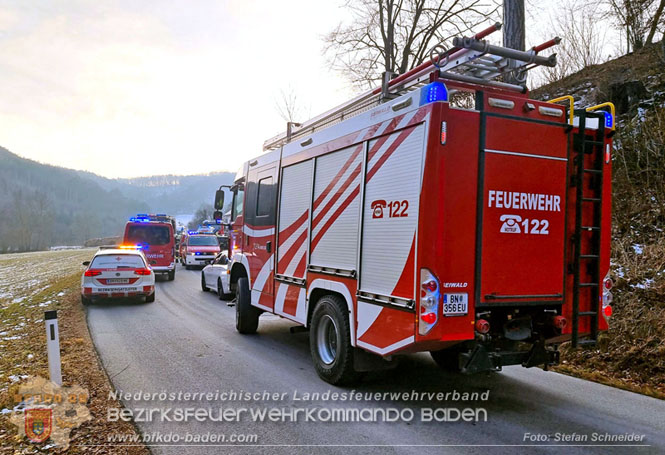 20240117 Herausfordernde Personenrettung nach Verkehrsunfall auf der L4004  Foto: Stefan Schneider BFKDO BADEN