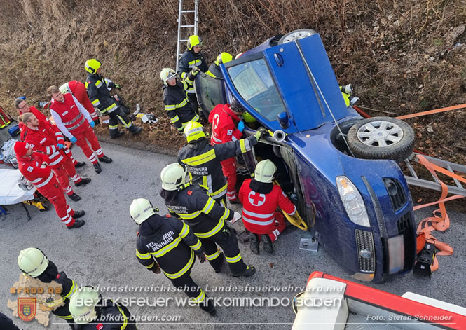 20240117 Herausfordernde Personenrettung nach Verkehrsunfall auf der L4004  Foto: Stefan Schneider BFKDO BADEN