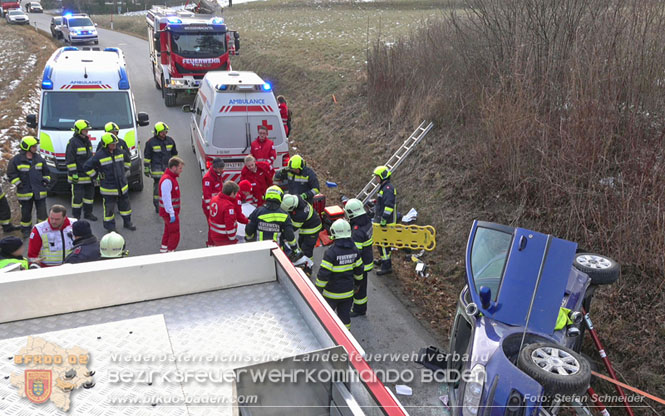 20240117 Herausfordernde Personenrettung nach Verkehrsunfall auf der L4004  Foto: Stefan Schneider BFKDO BADEN