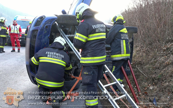 20240117 Herausfordernde Personenrettung nach Verkehrsunfall auf der L4004  Foto: Stefan Schneider BFKDO BADEN