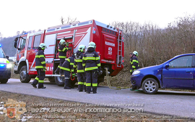 20240117 Herausfordernde Personenrettung nach Verkehrsunfall auf der L4004  Foto: Stefan Schneider BFKDO BADEN