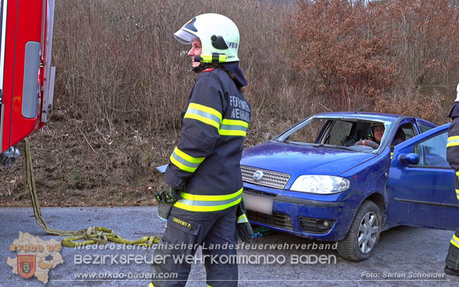 20240117 Herausfordernde Personenrettung nach Verkehrsunfall auf der L4004  Foto: Stefan Schneider BFKDO BADEN