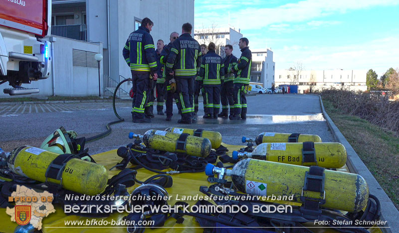 20240203 Brandeinsatz in Bad Vöslau - 3 Todesopfer in der Brandwohnung gefunden Foto: Stefan Schneider BFKDO BADEN 20240203 Brandeinsatz in Bad Vöslau - 3 Todesopfer in der Brandwohnung gefunden Foto: Stefan Schneider BFKDO BADEN