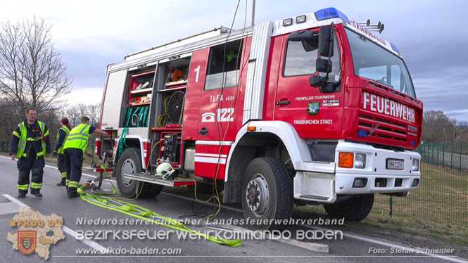 20240208 Sattelzug kollidiert mit Aspangbahn bei Traiskirchen   Foto: Stefan Schneider BFKDO BADEN