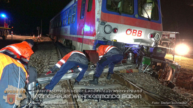 20240208 Sattelzug kollidiert mit Aspangbahn bei Traiskirchen   Foto: Stefan Schneider BFKDO BADEN