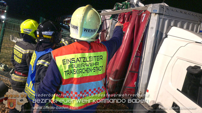 20240208 Sattelzug kollidiert mit Aspangbahn bei Traiskirchen   Foto: Stefan Schneider BFKDO BADEN