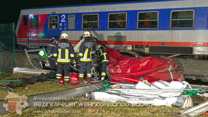 20240208 Sattelzug kollidiert mit Aspangbahn bei Traiskirchen   Foto: Stefan Schneider BFKDO BADEN