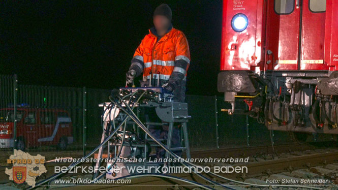 20240208 Sattelzug kollidiert mit Aspangbahn bei Traiskirchen   Foto: Stefan Schneider BFKDO BADEN