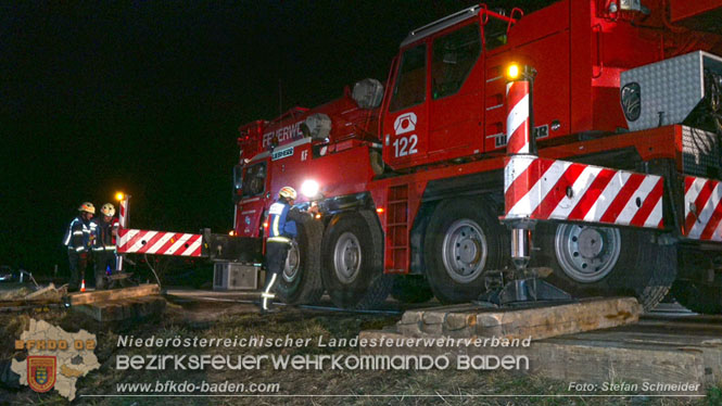 20240208 Sattelzug kollidiert mit Aspangbahn bei Traiskirchen   Foto: Stefan Schneider BFKDO BADEN