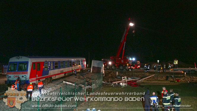 20240208 Sattelzug kollidiert mit Aspangbahn bei Traiskirchen   Foto: Stefan Schneider BFKDO BADEN