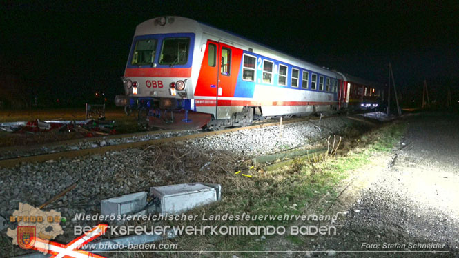 20240208 Sattelzug kollidiert mit Aspangbahn bei Traiskirchen   Foto: Stefan Schneider BFKDO BADEN
