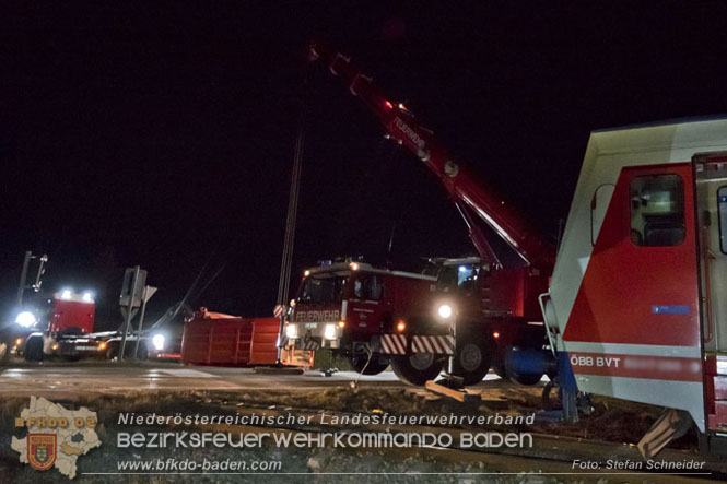 20240208 Sattelzug kollidiert mit Aspangbahn bei Traiskirchen   Foto: Stefan Schneider BFKDO BADEN