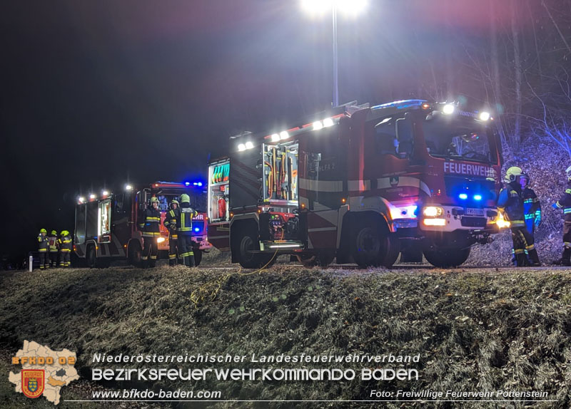20240212 Tdlicher Verkehrsunfall in Grabenweg bei Pottenstein   Foto: Freiwillige Feuerwehr Pottenstein / Gerald Schwarz