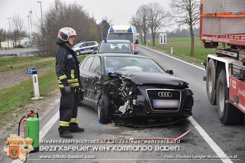 20240322 Schwerer Verkehrsunfall mit drei Verletzten auf B60 zwischen Reisenberg und Unterwaltersdorf  Foto: Thomas Lenger Monatsrevue.at