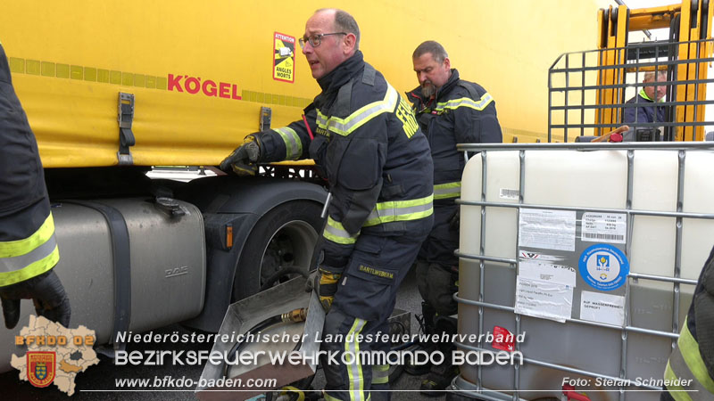 20240322 Dieselaustritt aus LKW auf Firmengelnde Foto: Stefan Schneider BFKDO BADEN