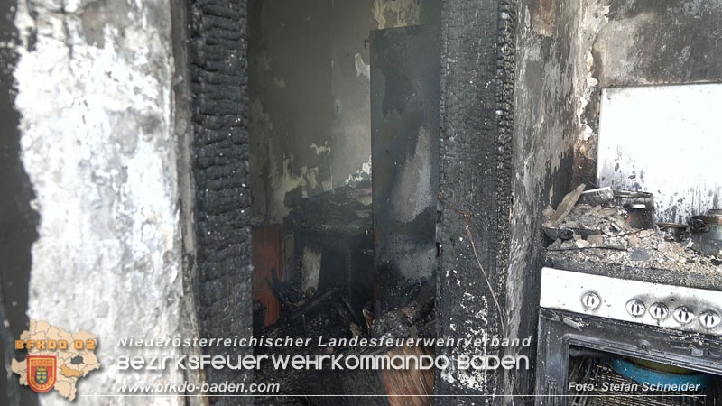 20240406 Wohnungsvollbrand in Möllersdorf  Foto: Stefan Schneider BFKDO BADEN