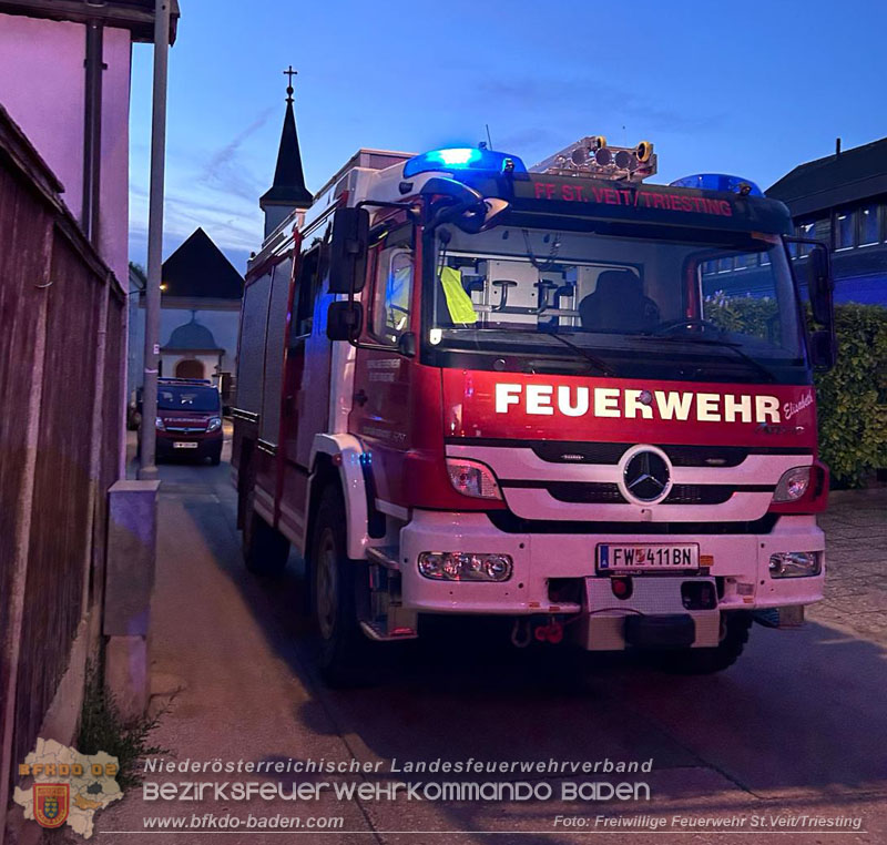 20240409_Brand im Ortsgebiet St.Veit/Triesting  Foto: Freiwillige Feuerwehr St.Veit a.d.Triesting