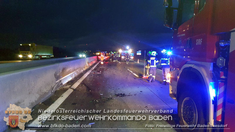 20240424_Erneut prallt ein Pkw auf A2 in ein Baustellenfahrzeug  Foto: Stefan Wagner / Freiwillige Feierwehr Baden-Leesdorf