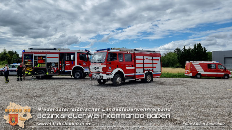 20240616 Vollbrand einer Gartenhütte in Kleingartensiedlung in Baden Foto: Stefan Schneider BFKDO BADEN 20240616 Vollbrand einer Gartenhütte in Kleingartensiedlung in Baden Foto: Stefan Schneider BFKDO BADEN