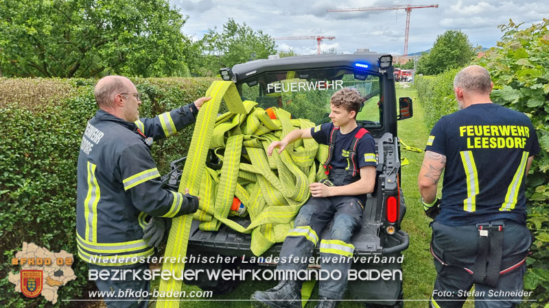 20240616 Vollbrand einer Gartenhütte in Kleingartensiedlung in Baden Foto: Stefan Schneider BFKDO BADEN 20240616 Vollbrand einer Gartenhütte in Kleingartensiedlung in Baden Foto: Stefan Schneider BFKDO BADEN