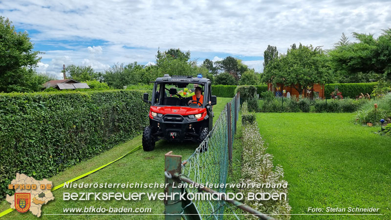 20240616 Vollbrand einer Gartenhütte in Kleingartensiedlung in Baden Foto: Stefan Schneider BFKDO BADEN 20240616 Vollbrand einer Gartenhütte in Kleingartensiedlung in Baden Foto: Stefan Schneider BFKDO BADEN