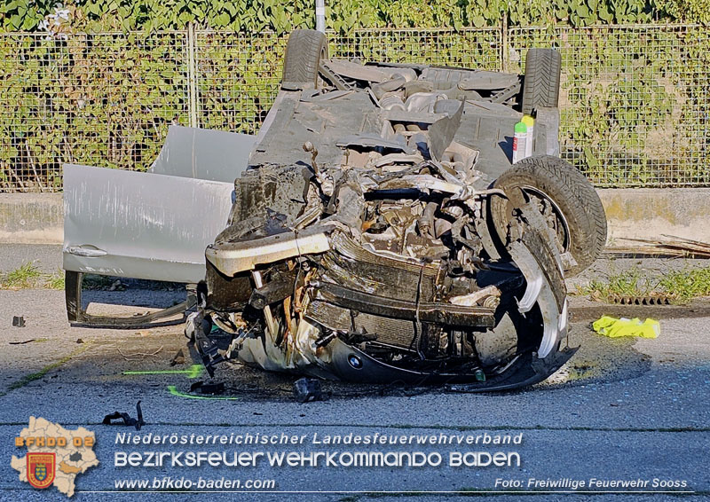 20240811_Fahrzeug&uuml;berschlag im Ortsgebiet von Sooss  Foto: Freiwillige Feuerwehr Sooss