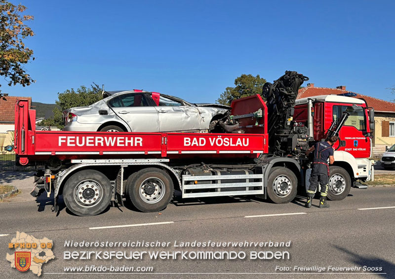 20240811_Fahrzeug&uuml;berschlag im Ortsgebiet von Sooss  Foto: Freiwillige Feuerwehr Sooss
