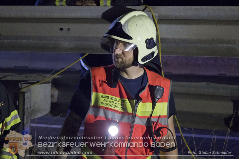 20240908_Kleinbus verunfallt auf der A2 bei Traiskirchen - acht Verletzte und ein Todesopfer Foto: Stefan Schneider BFKDO BADEN 20240908_Kleinbus verunfallt auf der A2 bei Traiskirchen - acht Verletzte und ein Todesopfer Foto: Stefan Schneider BFKDO BADEN