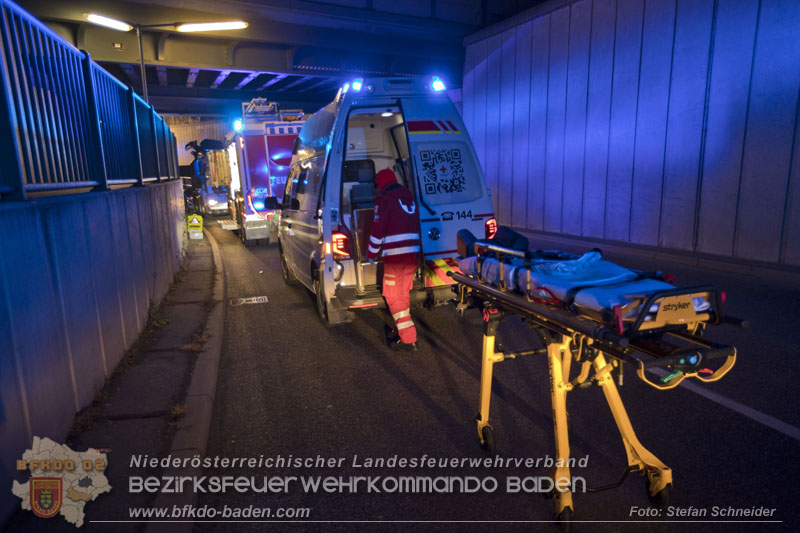 20241212_Eine eingeklemmte Person nach Verkehrsunfall in Bad Vslau   Foto: Stefan Schneider BFKDO BADEN  