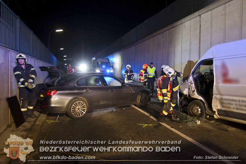 20241212_Eine eingeklemmte Person nach Verkehrsunfall in Bad Vslau   Foto: Stefan Schneider BFKDO BADEN  