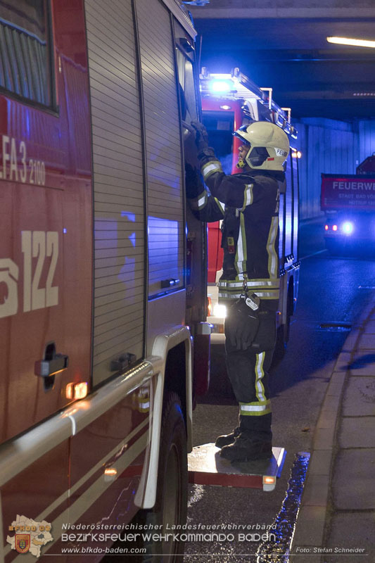 20241212_Eine eingeklemmte Person nach Verkehrsunfall in Bad Vslau   Foto: Stefan Schneider BFKDO BADEN  