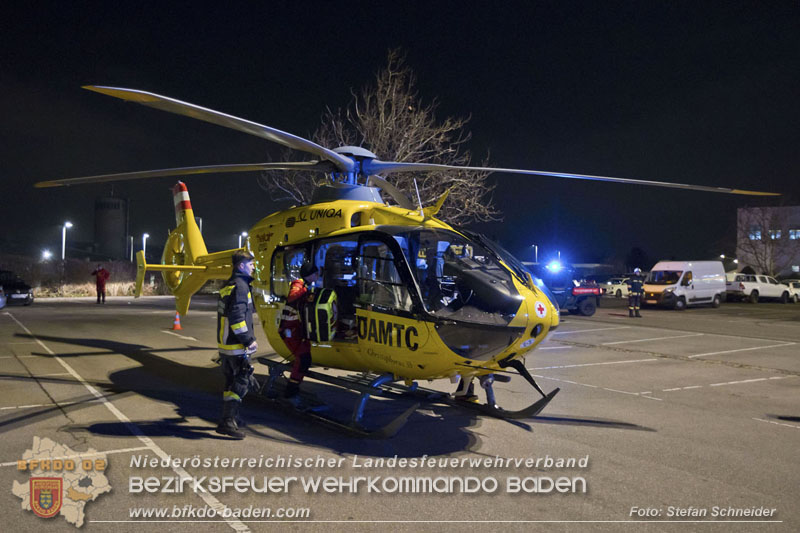 20241212_Eine eingeklemmte Person nach Verkehrsunfall in Bad Vslau   Foto: Stefan Schneider BFKDO BADEN  