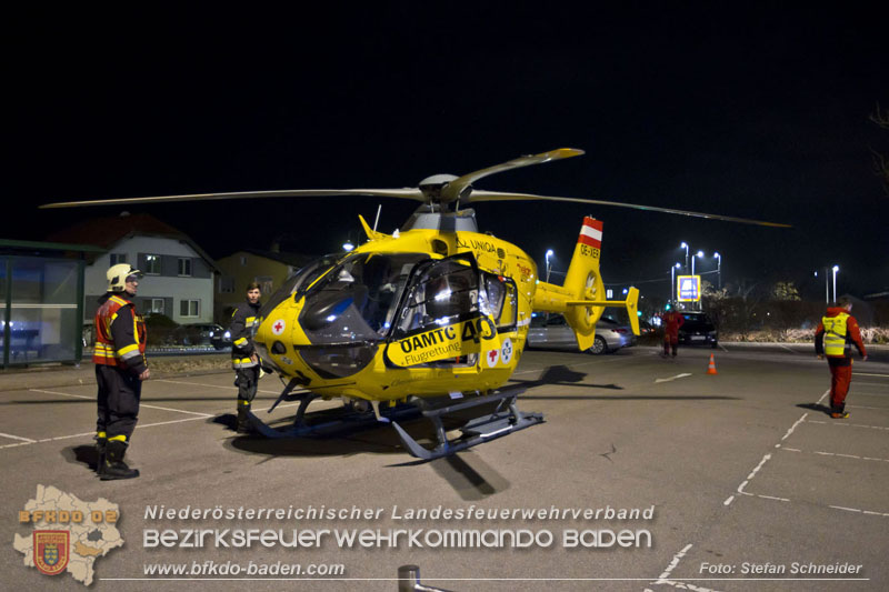 20241212_Eine eingeklemmte Person nach Verkehrsunfall in Bad Vslau   Foto: Stefan Schneider BFKDO BADEN  