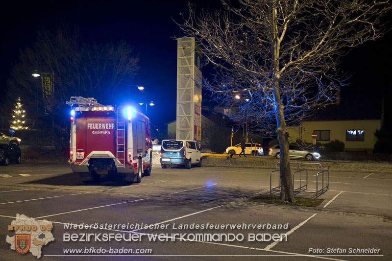 20241212_Eine eingeklemmte Person nach Verkehrsunfall in Bad Vslau   Foto: Stefan Schneider BFKDO BADEN  