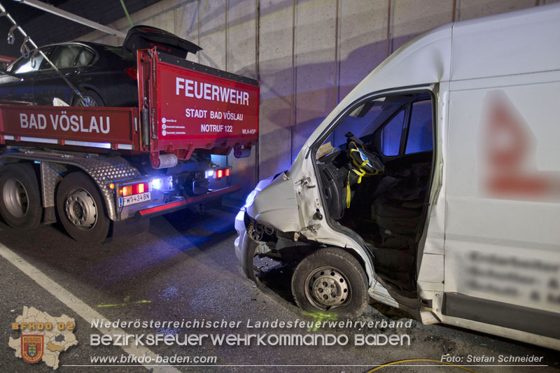 20241212_Eine eingeklemmte Person nach Verkehrsunfall in Bad Vslau   Foto: Stefan Schneider BFKDO BADEN  