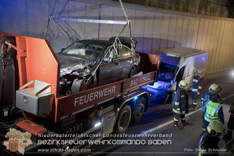 20241212_Eine eingeklemmte Person nach Verkehrsunfall in Bad Vslau   Foto: Stefan Schneider BFKDO BADEN  