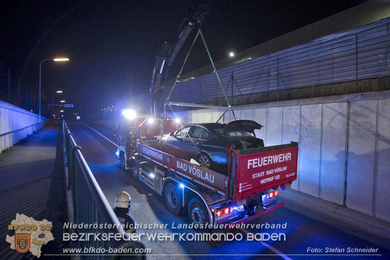 20241212_Eine eingeklemmte Person nach Verkehrsunfall in Bad Vslau   Foto: Stefan Schneider BFKDO BADEN  