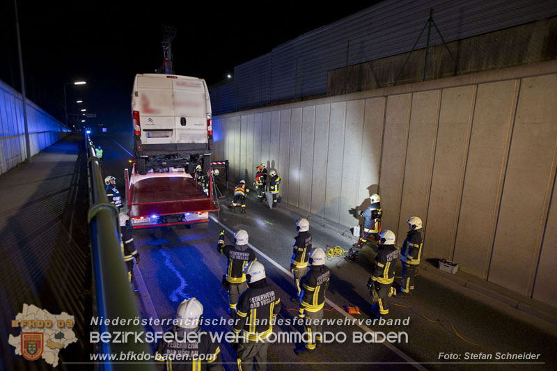 20241212_Eine eingeklemmte Person nach Verkehrsunfall in Bad Vslau   Foto: Stefan Schneider BFKDO BADEN  