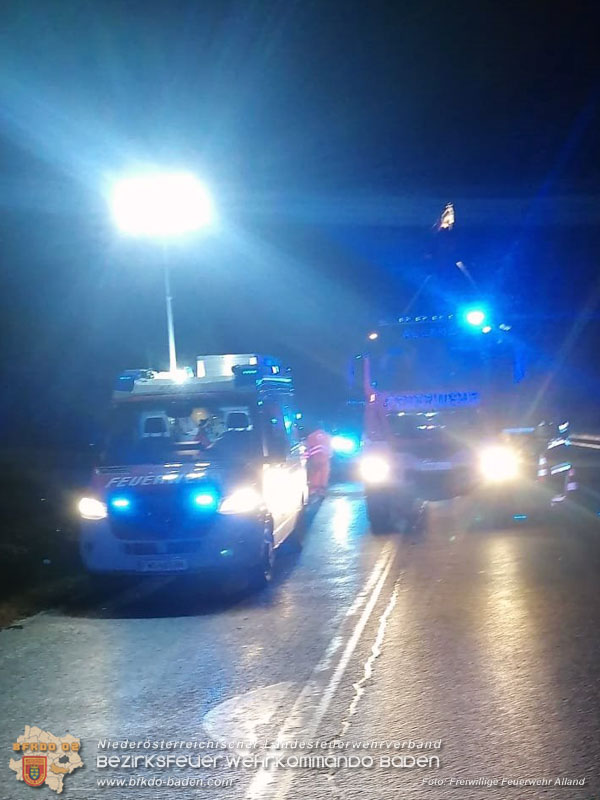 20250123_Alarmierte Menschenrettung nach Verkehrsunfall auf der A21 bei Heiligenkreuz  Foto: FF Alland