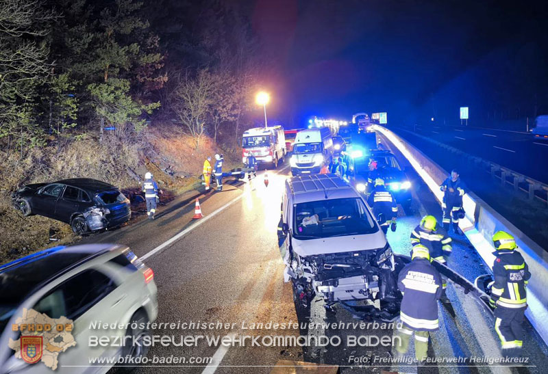 20250123_Alarmierte Menschenrettung nach Verkehrsunfall auf der A21 bei Heiligenkreuz  Foto: FF Heiligenkreuz