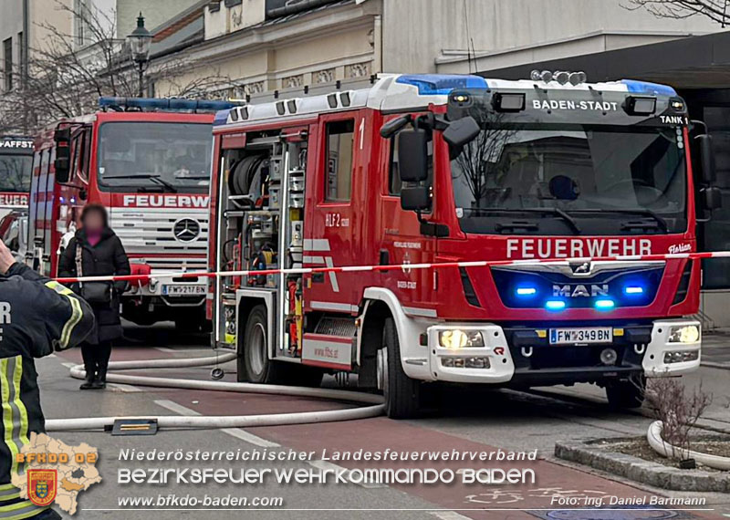 20250206_Wohnungsbrand in Badener Mehrparteienhaus - Feuerwehr rettet Personen und Tiere Foto: Daniel Bartmann FF Tribuswinkel 20250206_Wohnungsbrand in Badener Mehrparteienhaus - Feuerwehr rettet Personen und Tiere Foto: Daniel Bartmann FF Tribuswinkel